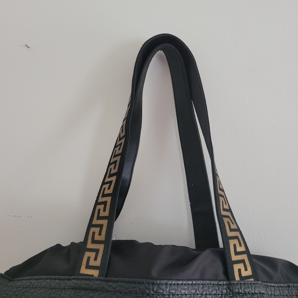 NEW Versace Parfums Black Faux Leather Weekender Gold Medusa Tote Bag - Picture 10 of 13